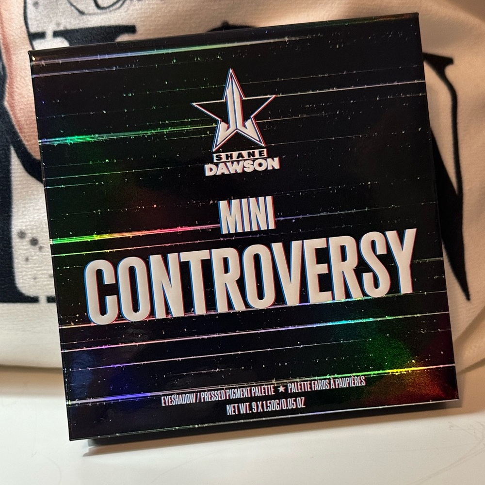 Discontinued* Jeffery star X Shane Dawson mini controversy eye shadow pallet